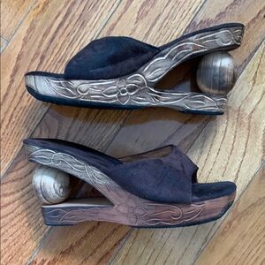 Elegant Black Suede Women's Platform Shoes